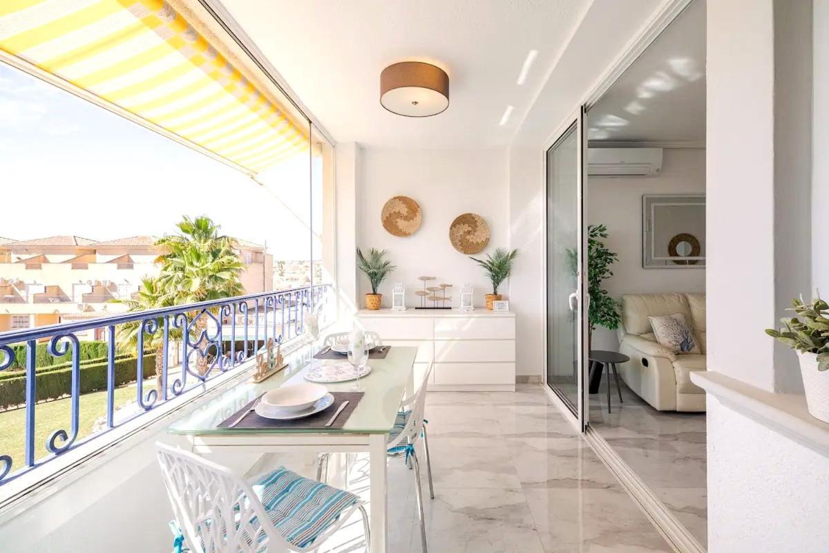 Penthouse Bellavista With Sea Views Lägenhet Torrevieja Exteriör bild