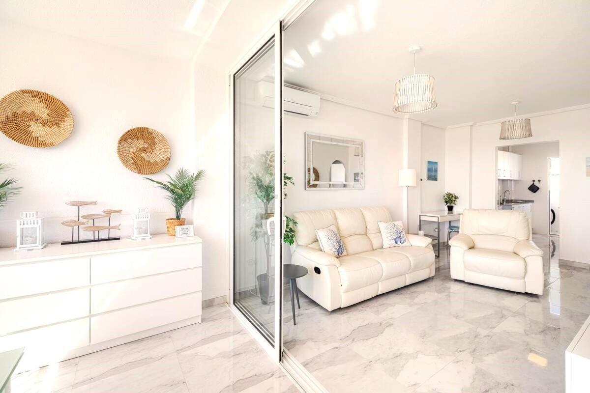 Penthouse Bellavista With Sea Views Lägenhet Torrevieja Exteriör bild