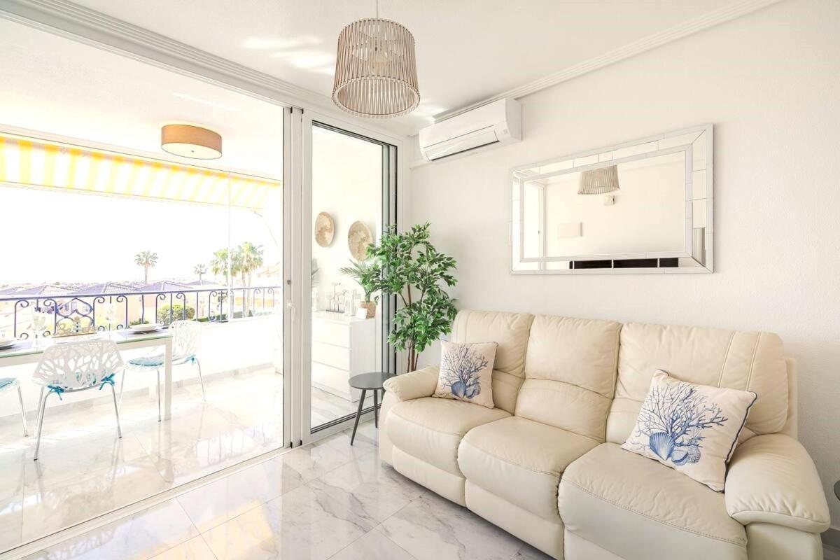Penthouse Bellavista With Sea Views Lägenhet Torrevieja Exteriör bild