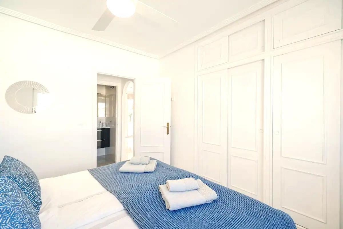 Penthouse Bellavista With Sea Views Lägenhet Torrevieja Exteriör bild